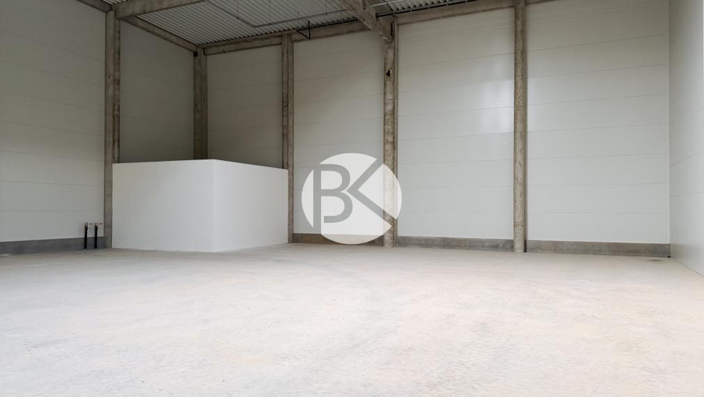 Moderná logistická a priemyselná hala pri D1 | Senec