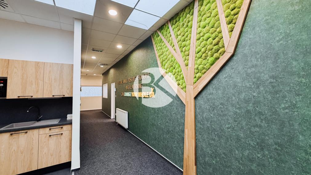 Moderná kancelárska budova | 1 065 m² | Parkovanie