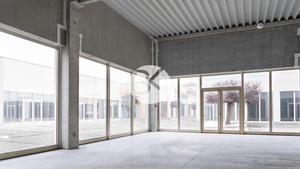 PRENÁJOM | Jednotka 27