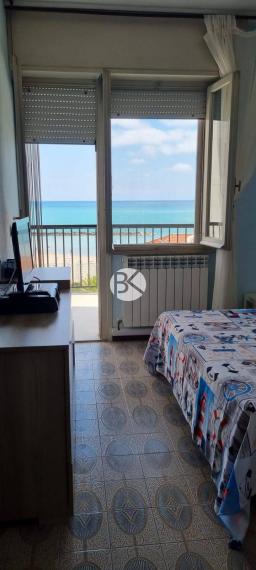 Apartmán pri mori s terasou – BARI, Taliansko