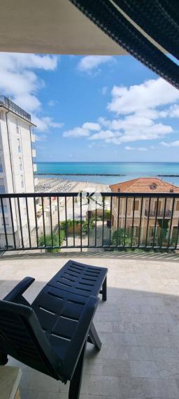Apartmán pri mori s terasou – BARI, Taliansko