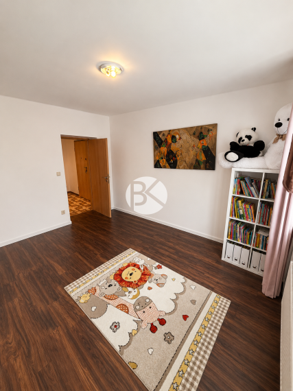 Svetlý a klimatizovaný 3,5-izbový byt s veľkorysou výmerou 100 m² v srdci Trnávky