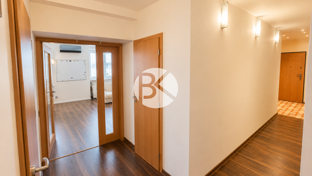 Svetlý a klimatizovaný 3,5-izbový byt s veľkorysou výmerou 100 m² v srdci Trnávky