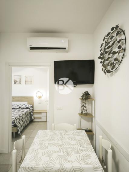 2-izbový apartmán po kompletnej rekonštrukcii s výhľadom na more – BARI, Taliansko