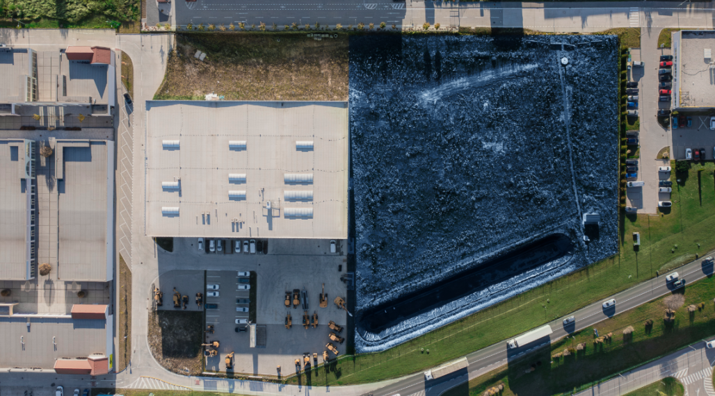 PREDAJ - Priemyselný pozemok so stavebným povolením na halu