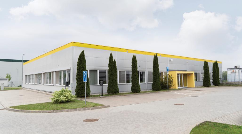 Moderná kancelárska budova | 1 065 m² | Parkovanie